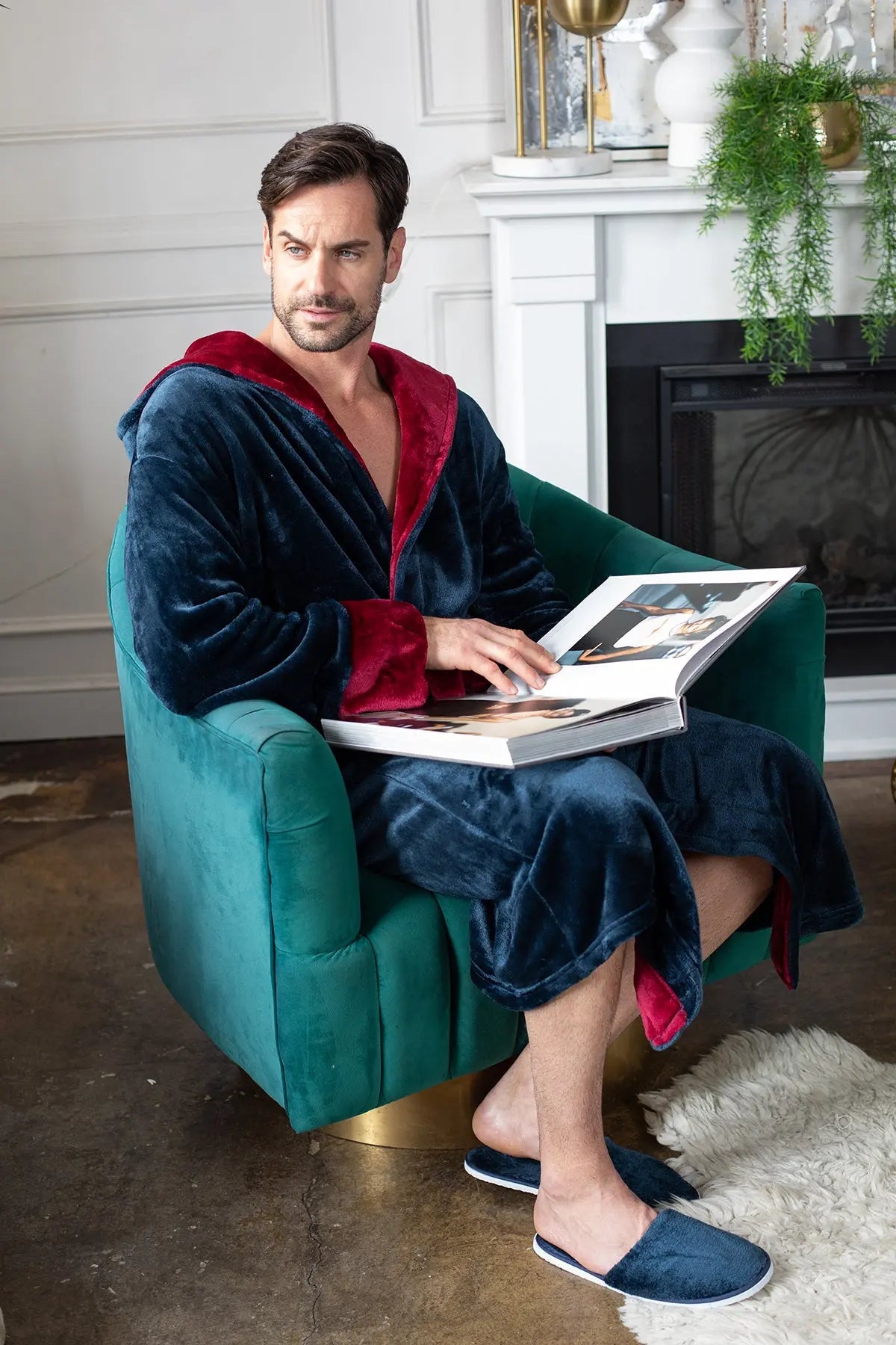 Men’s Robe with Hood – Ultra-Soft Plush Comfort