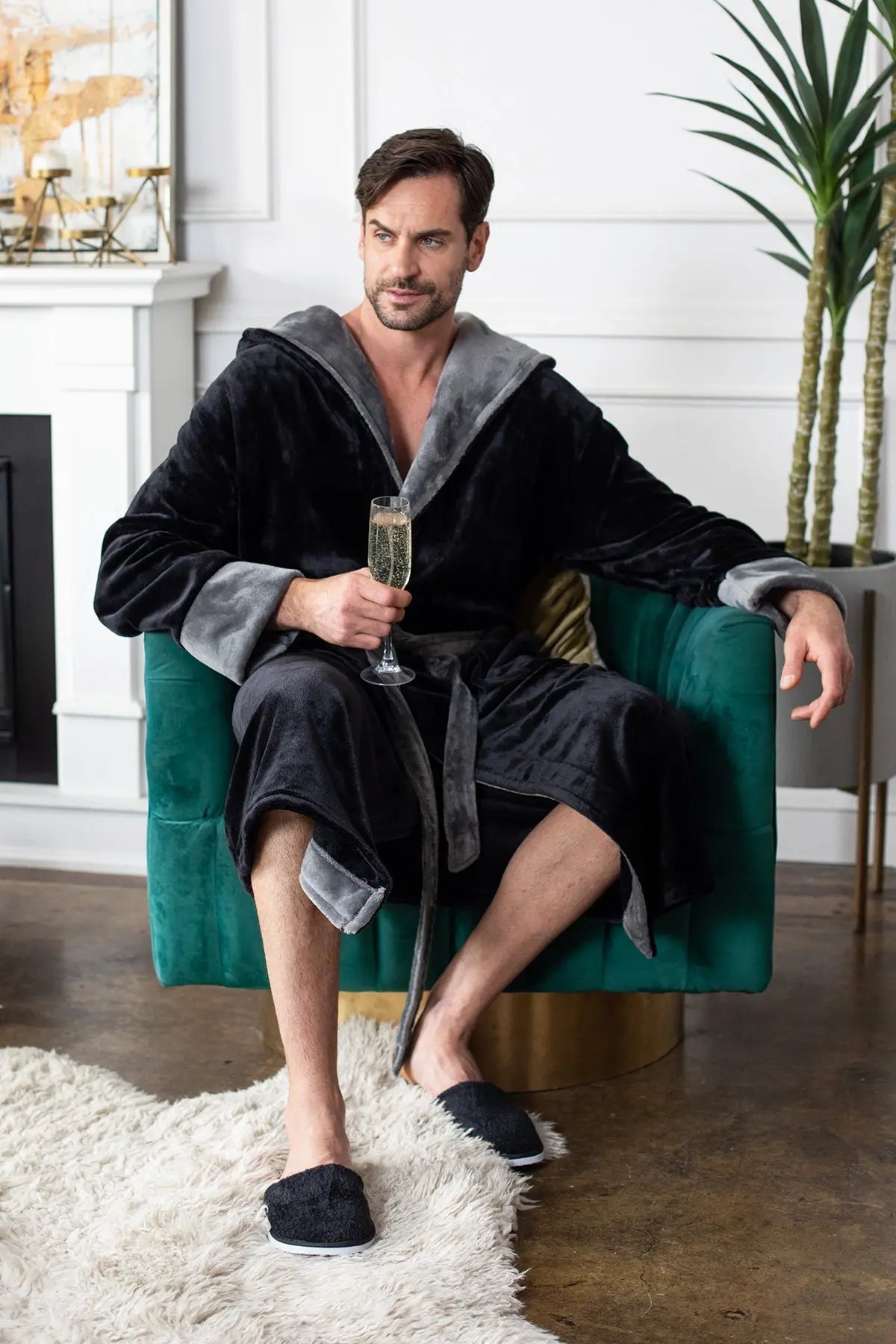 Men’s Robe with Hood – Ultra-Soft Plush Comfort